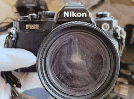 Nikon：New FM2 + AF NIKKOR 28-80mm F3.5-5.6Dなど3点