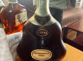ブランデー：Hennessy（ジャズ ヘネシー エクストラ グリーンボトル 金キャップ）／ウイスキー：メルシャン（軽井沢 15年 シェリー樽使用）など3点