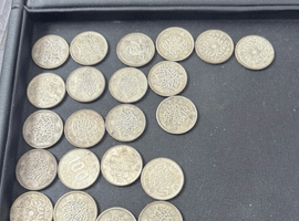 100円硬貨／ブルネイ30ドル記念プルーフ銀貨幣／など