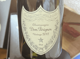 ワイン：Dom Pérignon（ヴィンテージ 2012）／ワイン：Veuve Clicquot Ponsardin（リッチ ロゼ）など3点