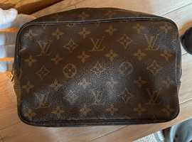LOUIS VUITTON / モノグラム / トゥルーストワレット 23 / M47524 / 状態ランク：Cなど5点