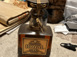 ウイスキー／Suntory：ローヤル 15年 ゴールドラベル（状態ランク：D）など3点