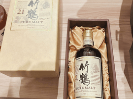 ウイスキー：NIKKA（竹鶴 21年 ピュアモルト）／ウイスキー：Suntory（響 17年 現行）など3点