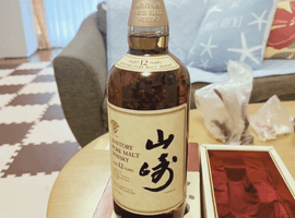 ウイスキー：Suntory（山崎 12年 ピュアモルト 華）／ブランデー：COURVOISIER（XO グリーンボトル）など4点