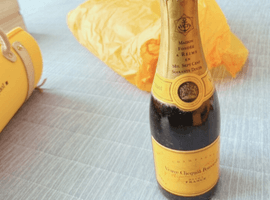 ワイン：Veuve Clicquot Ponsardin（セントピーターズバーグ）／ワイン：Veuve Clicquot Ponsardin（セントピーターズバーグ）など3点