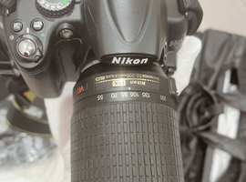 Nikon：D5000 ボディ+AF-S DX NIKKOR 55-200mm F4-5.6G ED VR／Nikon：AF MICRO NIKKOR 60mm F2.8Dなど4点