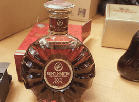 ブランデー：REMY MARTIN（XO スペシャル 現行 クリアボトル）／ブランデー：CAMUS（オルダージュ グランマルキ）など7点