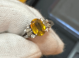 Pt900 / イエローサファイア / 0.97ct / メレダイヤ / 0.28ctなど3点