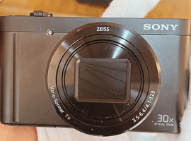 SONY：DSC-WX500 ブラック／OLYMPUS：ボディなど2点