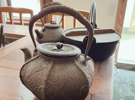 鉄瓶：光龍堂／鉄瓶：有照堂など3点