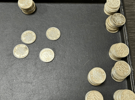 100円銀貨／記念コイン　クイーンエリザベスⅡ号／など