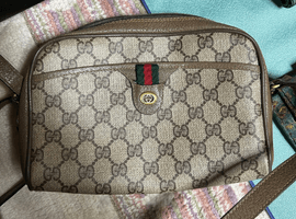 GUCCI / GGスプリーム / 11602 / 状態ランク:Bなど2点