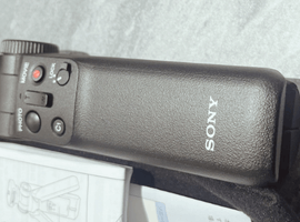 SONY：ワイヤレスリモートコマンダー機能付シューティンググリップ GP-VPT2BTなど2点