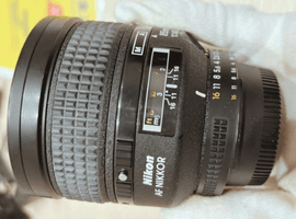 Nikon：レンズ／Nikon：ボディなど8点