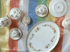 ウエッジウッド/バカラなど9点