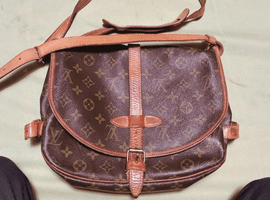 LOUIS VUITTON / モノグラム / ソミュール 30 / M42256 / 状態ランク：Bなど2点