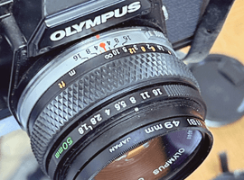 OLYMPUS：交換レンズ付きボディ／OLYMPUS：ボディなど4点