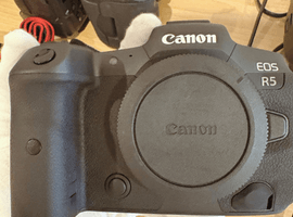 Canon:EOS R5 ボディなど10点