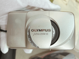 OLYMPUS：ボディ／OLYMPUS：交換レンズ付きボディなど3点