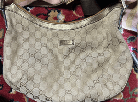 GUCCI / GGキャンバス / GGキャンバス ショルダーバッグ / 181092 / 状態ランク：Bなど2点(大阪府八尾市・出張買取）｜ブランド品の高価買取なら【バイセル】
