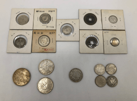 旧日本銀貨や穴銭をはじめとする古銭