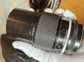 Nikon：レンズ／Nikon：交換レンズ付きボディなど2点