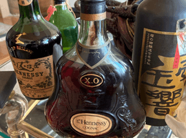 ウイスキー／Hennessy：XO 金キャップ グリーンボトル_状態ランク：Cなど3点（兵庫県神戸市東灘区・出張買取）｜お酒の高価買取なら【バイセル】