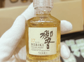 ウイスキー：Suntory（響 17年 ミニボトル）／ウイスキー：Suntory（ローヤル SR）など4点