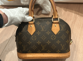 LOUIS VUITTON / モノグラム / アルマ BB / M53152 / 状態ランク：BCなど4点（福岡県福岡市博多区・出張買取）｜ブランド品の高価買取なら【バイセル】