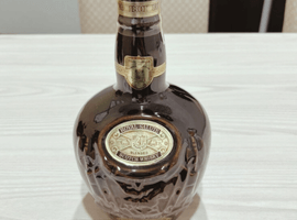 ウイスキー：CHIVAS BROTHERS（ロイヤルサルート 21年 茶）／ブランデー：CAMUS（XO スペリオール）など18点