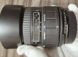 SIGMA：レンズ／Nikon：交換レンズ付きボディなど2点