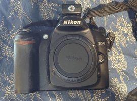 Nikon：ボディ／Nikon：レンズなど5点