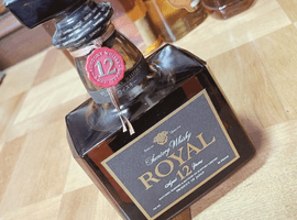 ウイスキー：Suntory（ローヤル 12年 黒ラベル）／ウイスキー：Suntory（クレスト 12年）など7点