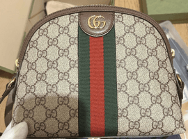 GUCCI / GGスプリーム / ショルダーバッグ / 499621 / 状態ランク：Aなど4点（大阪府泉佐野市・出張買取）｜ブランド品の高価買取ならバイセル