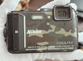 Nikon：COOLPIX AW130 カムフラージュグリーン／Nikon：ボディなど10点