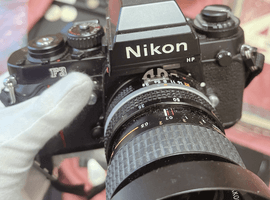 Nikon：F3 HP ボディ + Ai-S NIKKOR 35-70mm F3.3-4.5／PENTAX：ボディなど3点