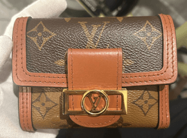 LOUIS VUITTON / モノグラム / ポルトフォイユ ドーフィーヌ コンパクト / M68725 / 状態ランク:ABなど2点