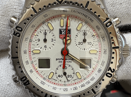 TAG Heuer / プロフェッショナル セル クロノグラフ / CG1111-0 / 状態ランク：ABなど11点