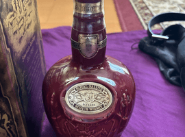 ウイスキー/CHIVAS BROTHERS:ロイヤルサルート 21年 赤 陶器(状態ランク:D)など3点