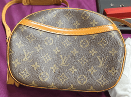 LOUIS VUITTON / モノグラム / ブロワ / M51221 / 状態ランク：Cなど2点