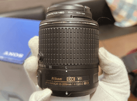 Nikon：レンズ／Nikon：ボディなど2点