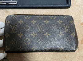 LOUIS VUITTON / モノグラム / ジッピーオーガナイザー / M60002 / 状態ランク：BCなど4点