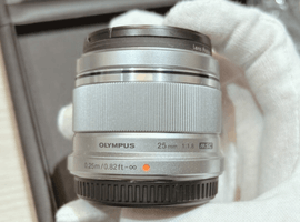 OLYMPUS：レンズ／OLYMPUS：ボディなど2点
