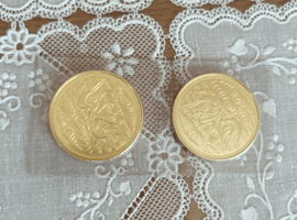 御在位60年記念10万円金貨／日本スペイン交流貨幣セット／など