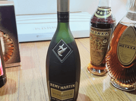 ブランデー：REMY MARTIN（スペリオール）／ブランデー：REMY MARTIN（エクセレンス リミテッドエディション）など2点