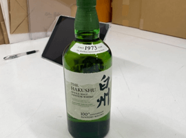 ウイスキー：Suntory（白州蒸留所 100周年記念ボトル）など2点