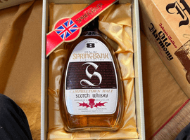 ウイスキー：SPRINGBANK（8年 白ラベル）／ブランデー：Hennessy（ナポレオン シルバートップ ライブラリー）など4点