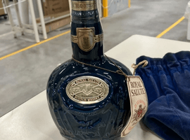 ウイスキー：CHIVAS BROTHERS（ロイヤルサルート 21年 青）／ウイスキー：Ballantines（17年）など7点