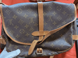 LOUIS VUITTON / モノグラム / ソミュール 30 / M42256 / 状態ランク：Cなど4点