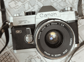 Canon：交換レンズ付きボディ／Canon：交換レンズ付きボディなど3点